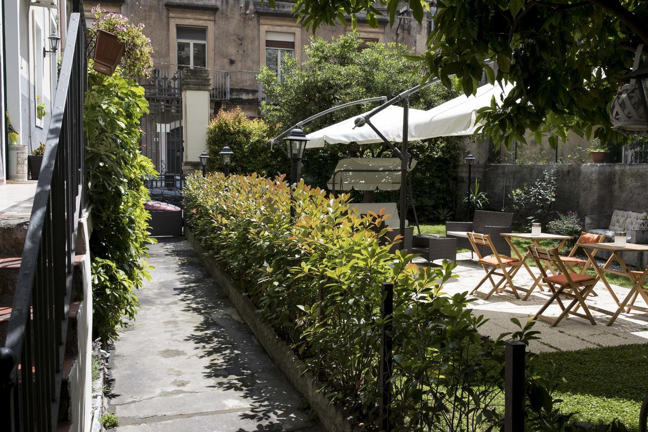Dimora Novecento Acomodação com café da manhã Catânia Exterior foto